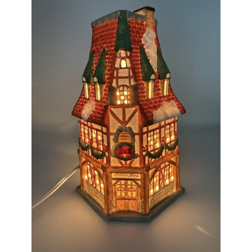 Dickens Collectables Towne Series Christmas Village Tavern Vintage Lighted Cord